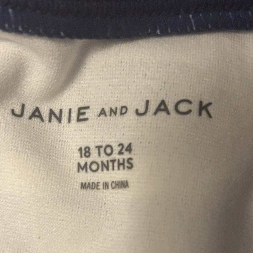 JANIE AND JACK EUC BOYS NAVY WHITE RASH GUARD SWIMSUIT SUMMER SWIM SZ 18 24 MTHS - Picture 5 of 5